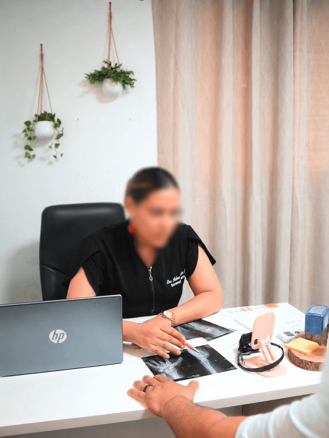 Nutrition guidance and wellness consultation at Jungla Vida US Vets
